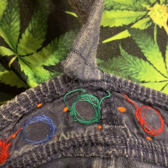 *SOLD* Bustier cami crop top with embroidered details - Picture 6 of 6